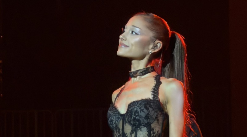 ‘AMERICAN HORROR STORY’ PIERDE A ARIANA GRANDE QUIEN PRIORIZA SU GIRA