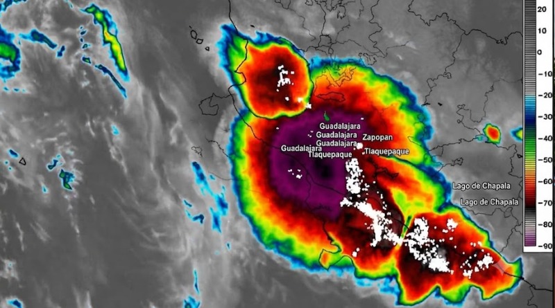 TORMENTA SEVERA GOLPEA LA ZMG CON GRANIZO