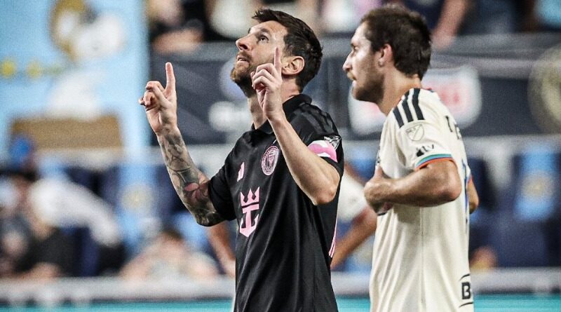 CON DEDICACIÓN A SU PADRE, MESSI ANOTA SU PRIMER GOL
