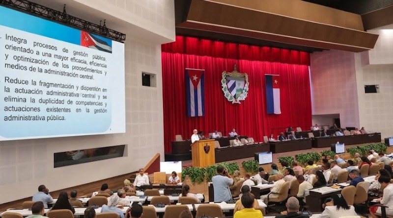 CUBA LLEVA A CABO REESTRUCTURA DE ORGANISMOS PÚBLICOS