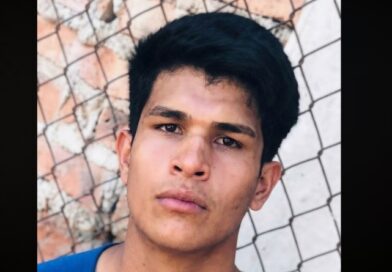 EL CUERPO DE SU HIJO HABÍA PERMANECIDO EN SEMEFO DESDE 2025