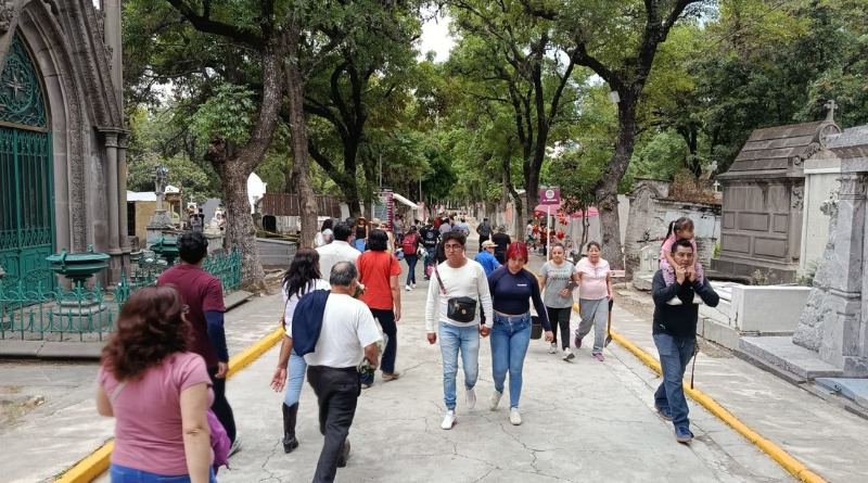 EL PANTEÓN DE PUEBLA REPORTA ALTA AFLUENCIA Y ATENCIÓN