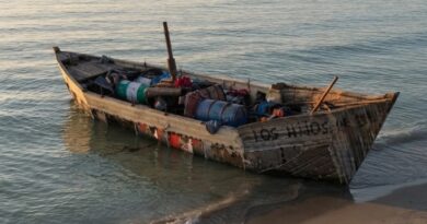 EN EL GOLFO DE MÉXICO, MARINA RESCATA A MIGRANTES