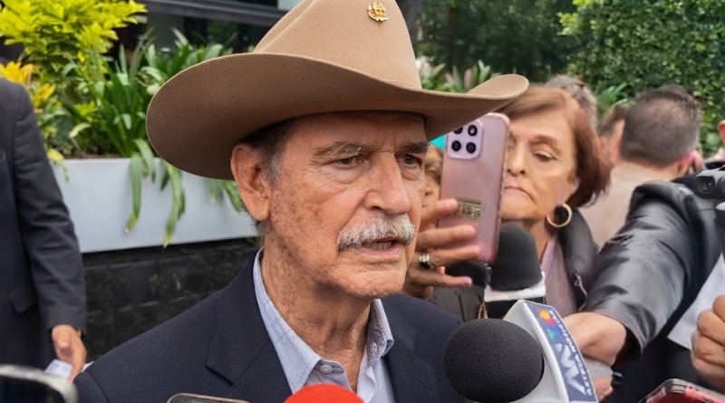 ‘SALVÉ’ A AMLO TRAS SU DESAFUERO, DICE FOX