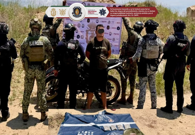 DETIENEN A UNA PERSONA EN OPERATIVO Y DIVERSOS ASEGURAMIENTOS EN ATOYAC, GRO.