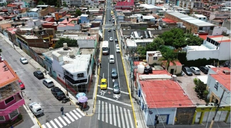 MEJORA PEPE CHEDRAUI VIALIDADES CON EL TREN CAPITALINO DE PAVIMENTACIÓN