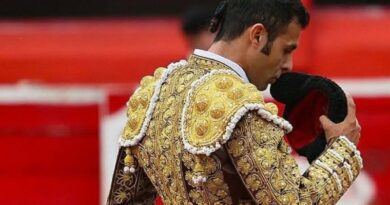 VUELVE SERGIO GARZA ANTE SU GENTE